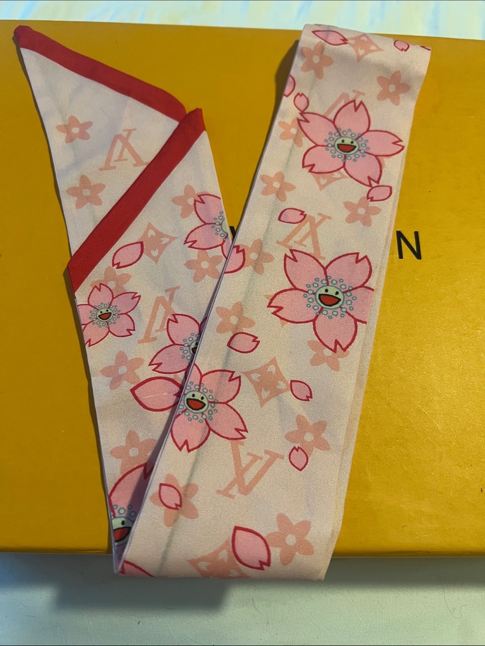 Luxurious Pink Floral Silk Scarf Wrap - Picture 3 of 3